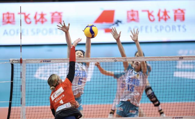 伟德体育-福建女排再展黑马姿态 津沪闽深锁定女排联赛四强