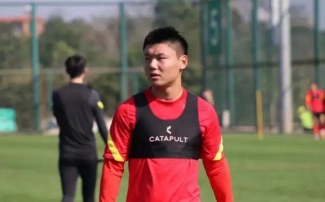 伟德体育平台-方昊：把握机会的能力需改进 要漂亮地击败泰国队